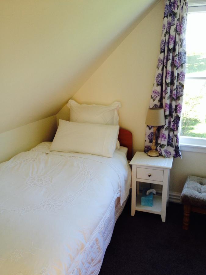 Ashley Villa Bnb Такака Екстер'єр фото
